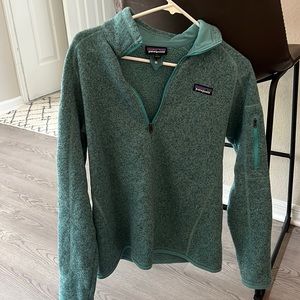 Brand new womens patagonia large zip up